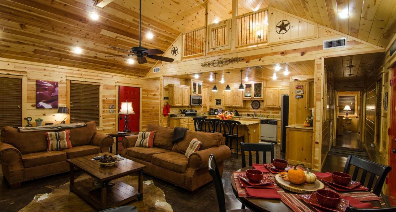 Shine On Harvest Moon W Bbq Villa Broken Bow Exterior photo