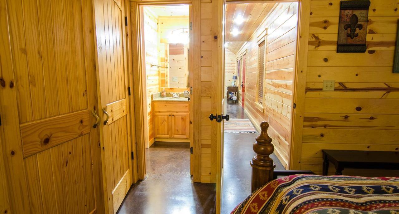 Shine On Harvest Moon W Bbq Villa Broken Bow Exterior photo